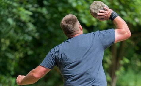 Rasenkraftsport beim Training